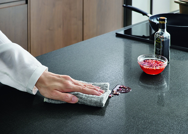 熱・汚れ・キズに強いセラミックトップ